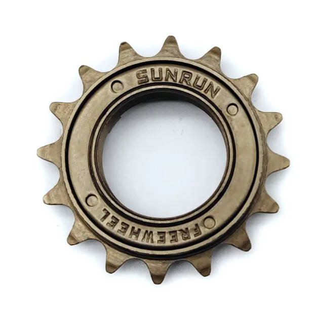 What are the advantages of yellowing or chroming the surface of a single speed flywheel?